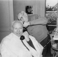 Mon père a son travail et aux bons soins de Tonton le coiffeur de la famille !