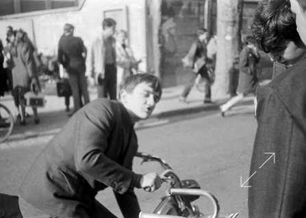 Mes copains à la sortie du lycée Albert-Camus de Bois-Colombes en mai 68